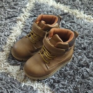 Oshkosh Bigosh Tan Velcro Work Boots Size 5